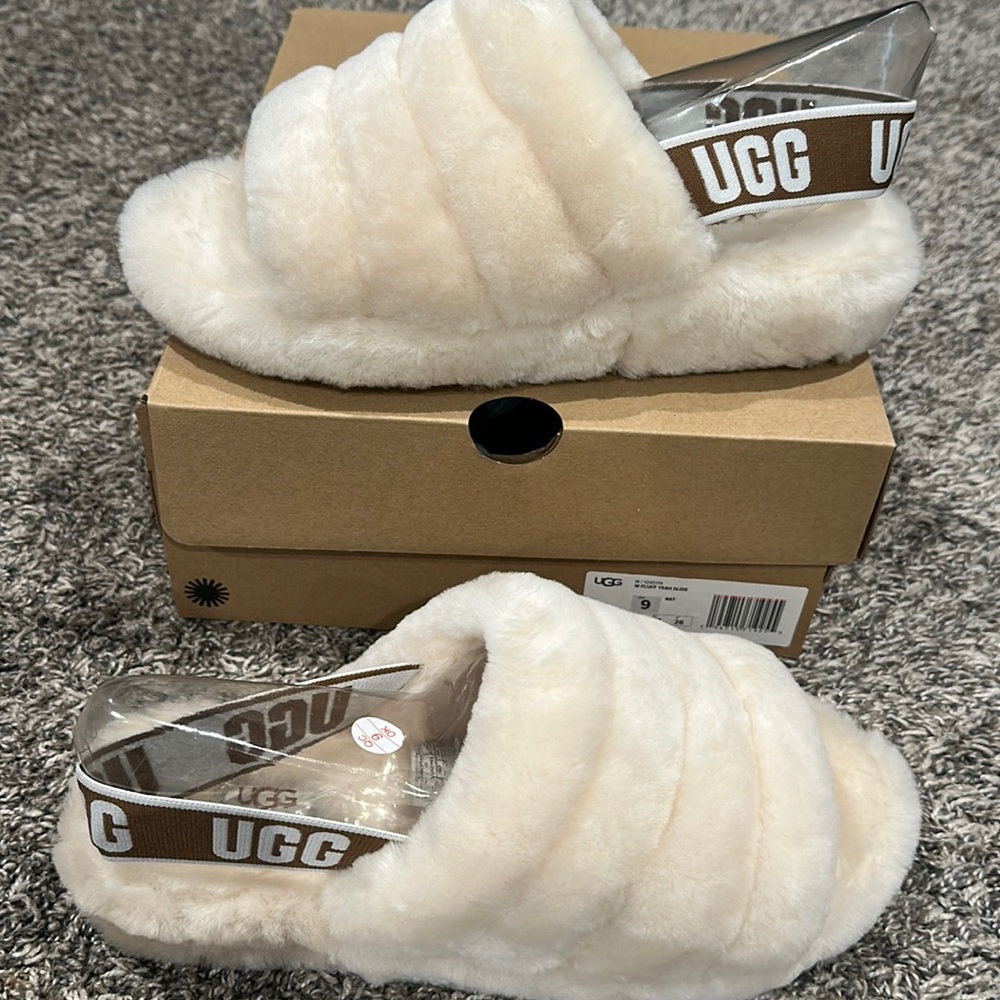 Ugg fluff slides